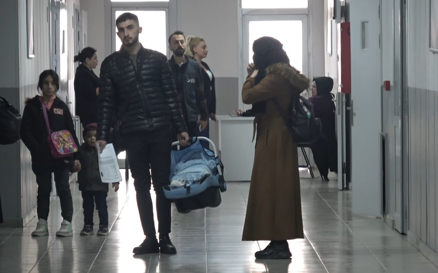 suriyelilerin gonullu geri donusu bayram oncesi de suruyor 6