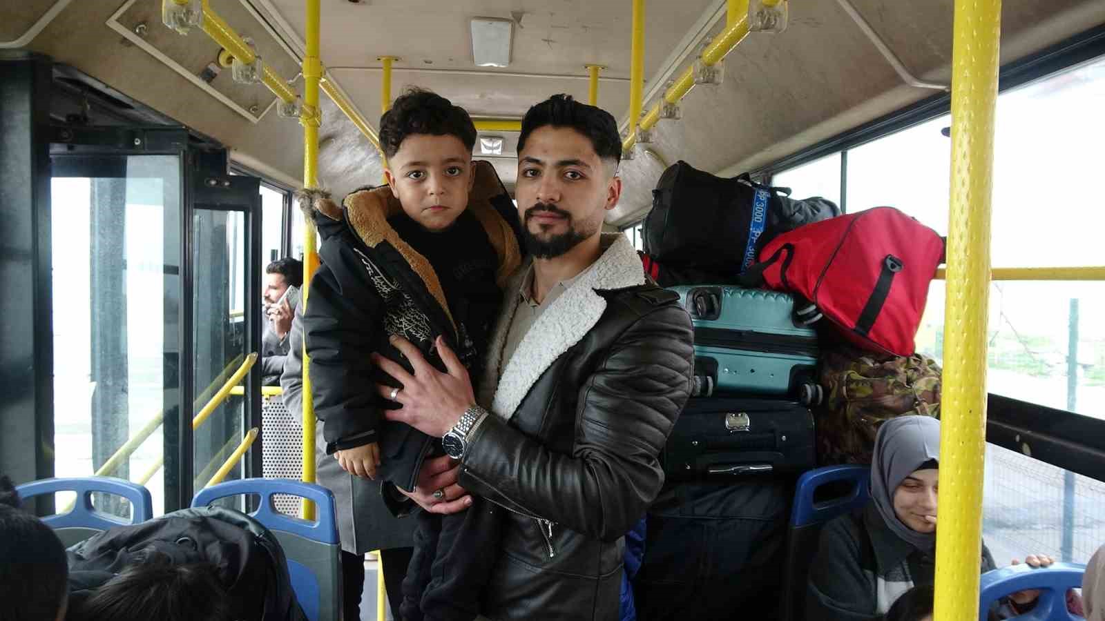 suriyelilerin gonullu geri donusu ramazan ayinda da suruyor 2 clWBKQu8
