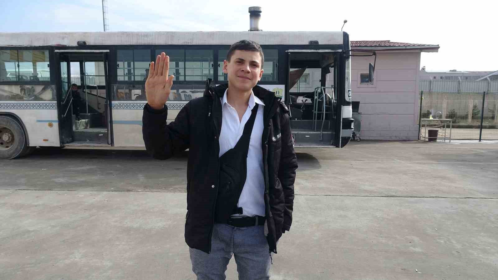 Suriyelilerin gönüllü geri dönüşü sürüyor 7 suriyelilerin gonullu geri donusu suruyor 3 mwRgp9MA