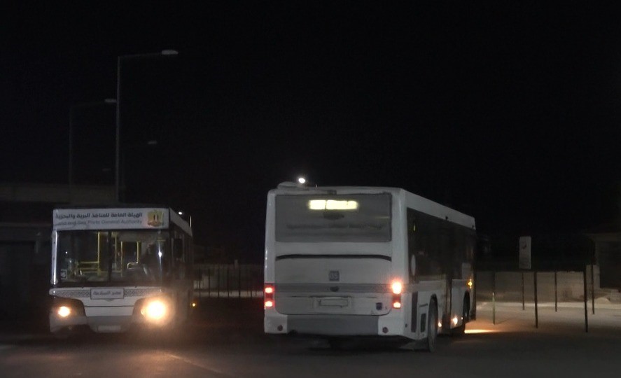suriyelilerin ulkelerine donusleri gece gec saatlerde de devam ediyor 5 dtFBde4d