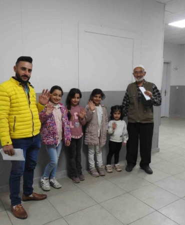 suriyelilerin-ulkelerine-donusleri-gece-gec-saatlerde-de-devam-ediyor-mrDaPUdJ.jpg