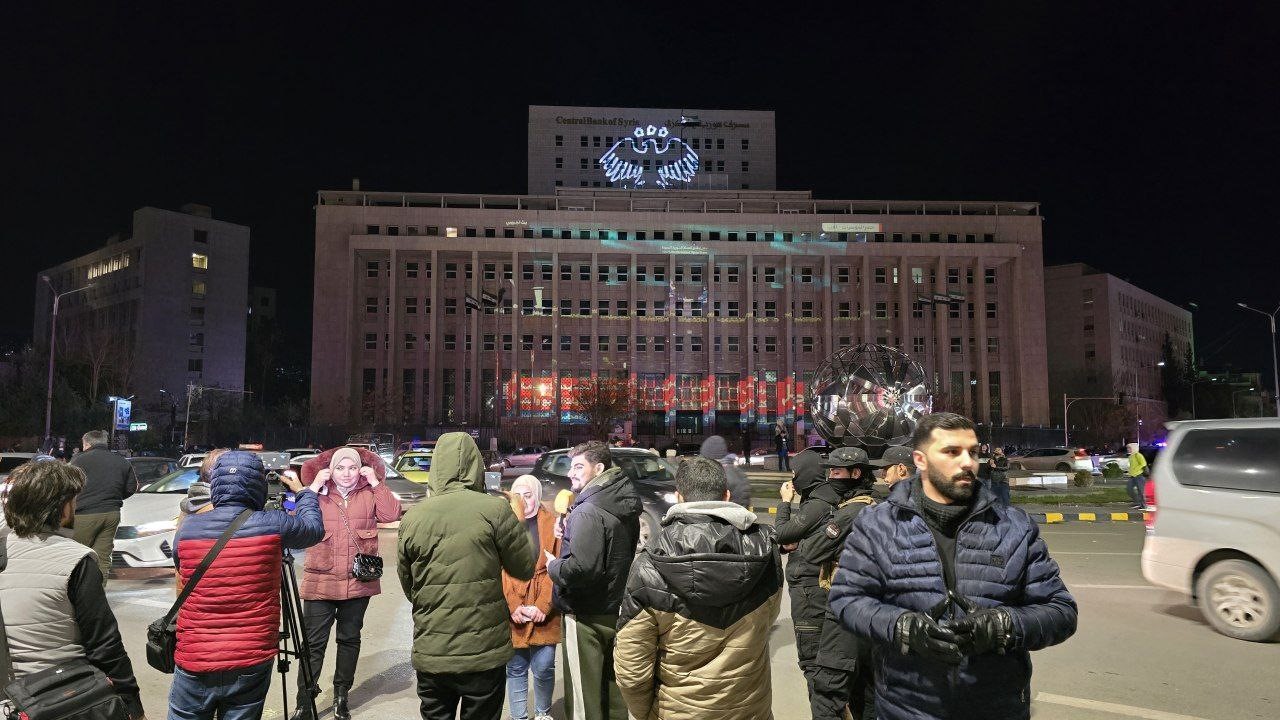 suriyenin yeni banknotlari tanitildi 0 ljU9RywV
