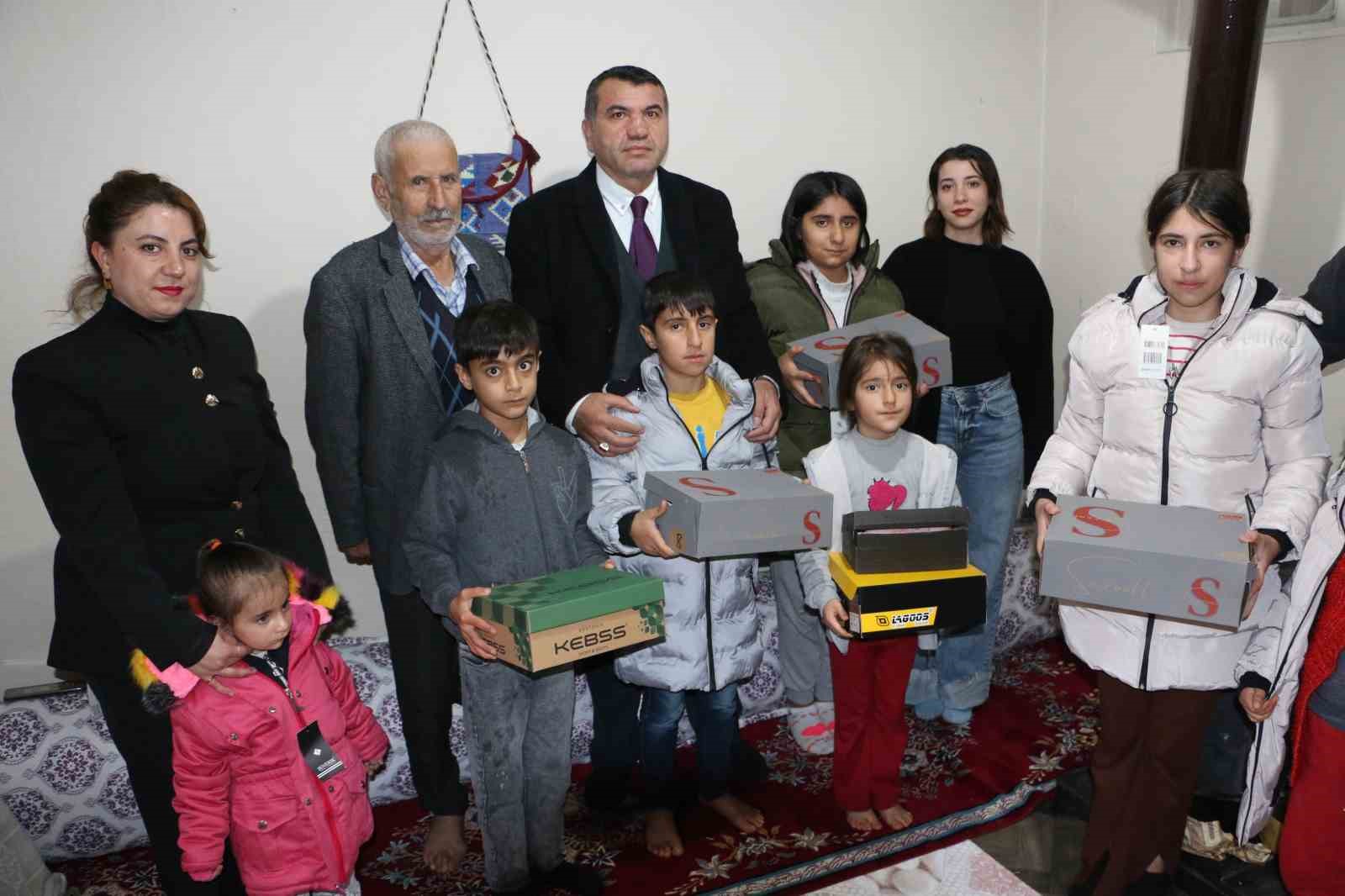 surlu cocuklardan devlet bahceliye tesekkur 0 ZQwRgG4W