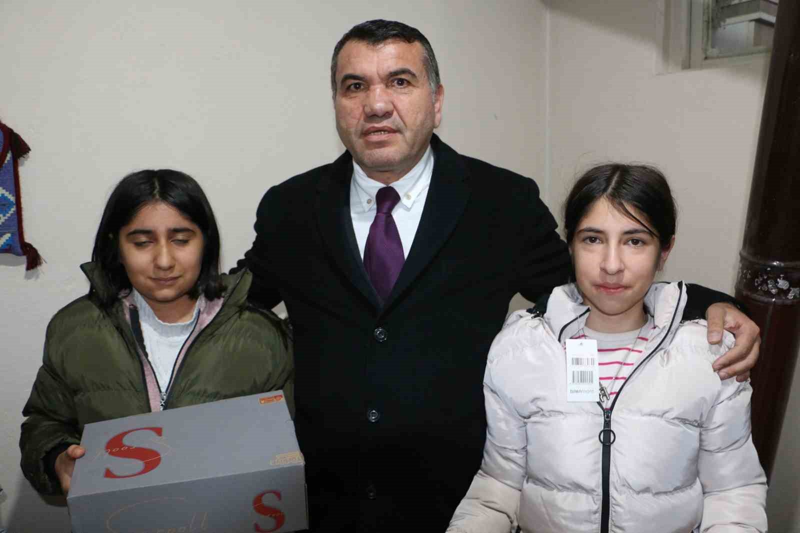 surlu cocuklardan devlet bahceliye tesekkur 1 d6ckne3I