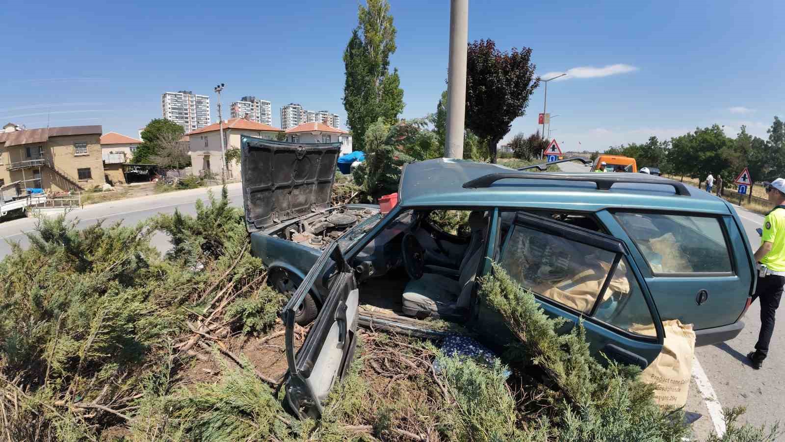 surucu kazada yaralanan esine sarilarak basinda bekledi 2 DKmqdpLg