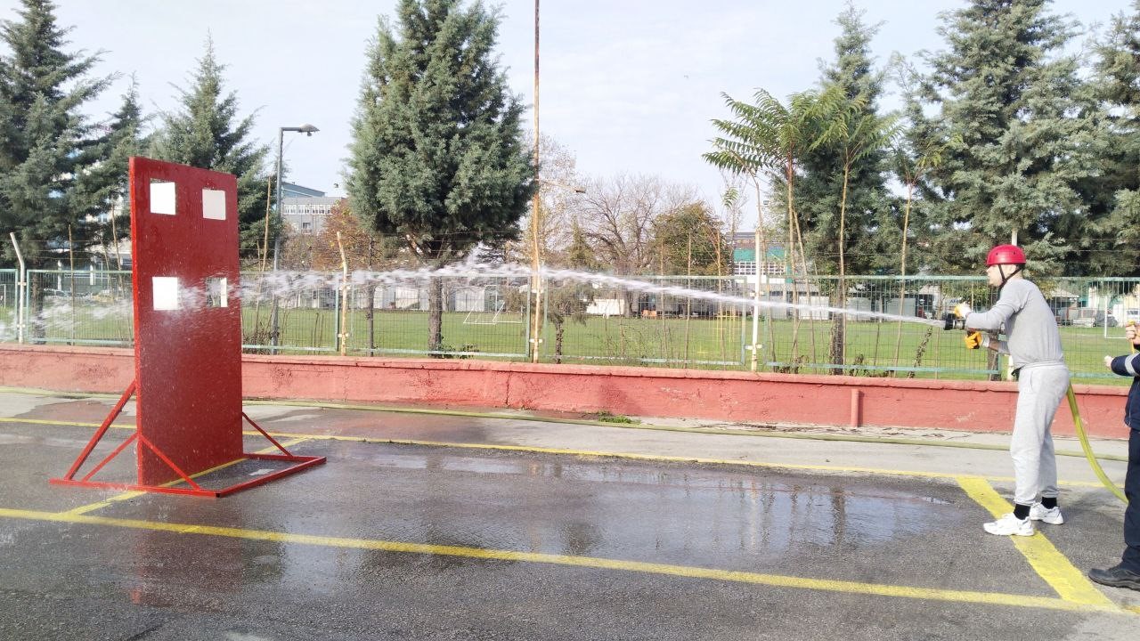 Survivor değil zabıta mülakatı: Zabıta adayları zorlu parkurlarda yarıştı 7 survivor degil zabita mulakati zabita adaylari zorlu parkurlarda yaristi 3