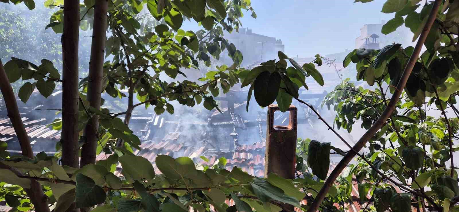 susurlukta korkutan yangin 2 qFPWsssA