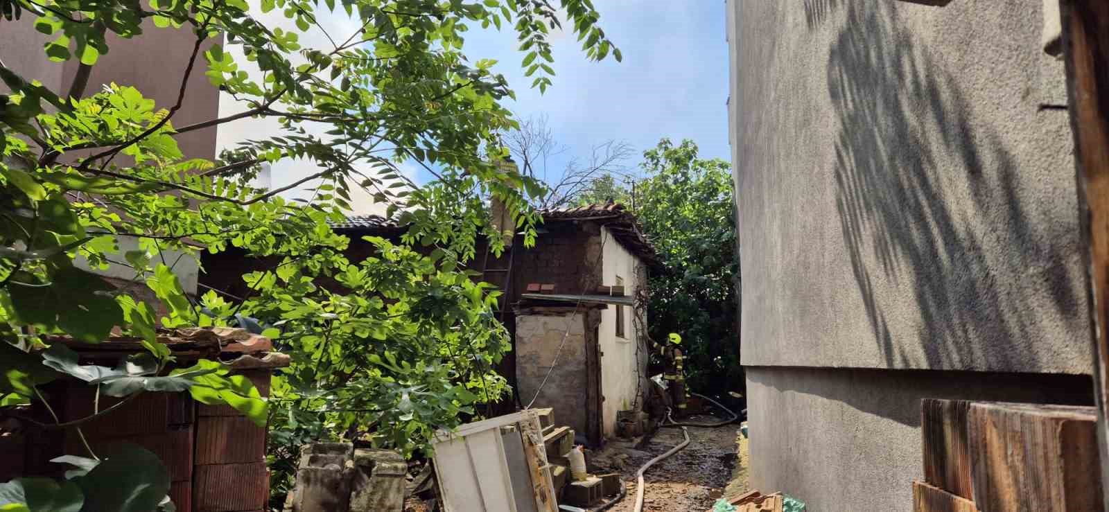 susurlukta korkutan yangin 3 OsaCfmZi