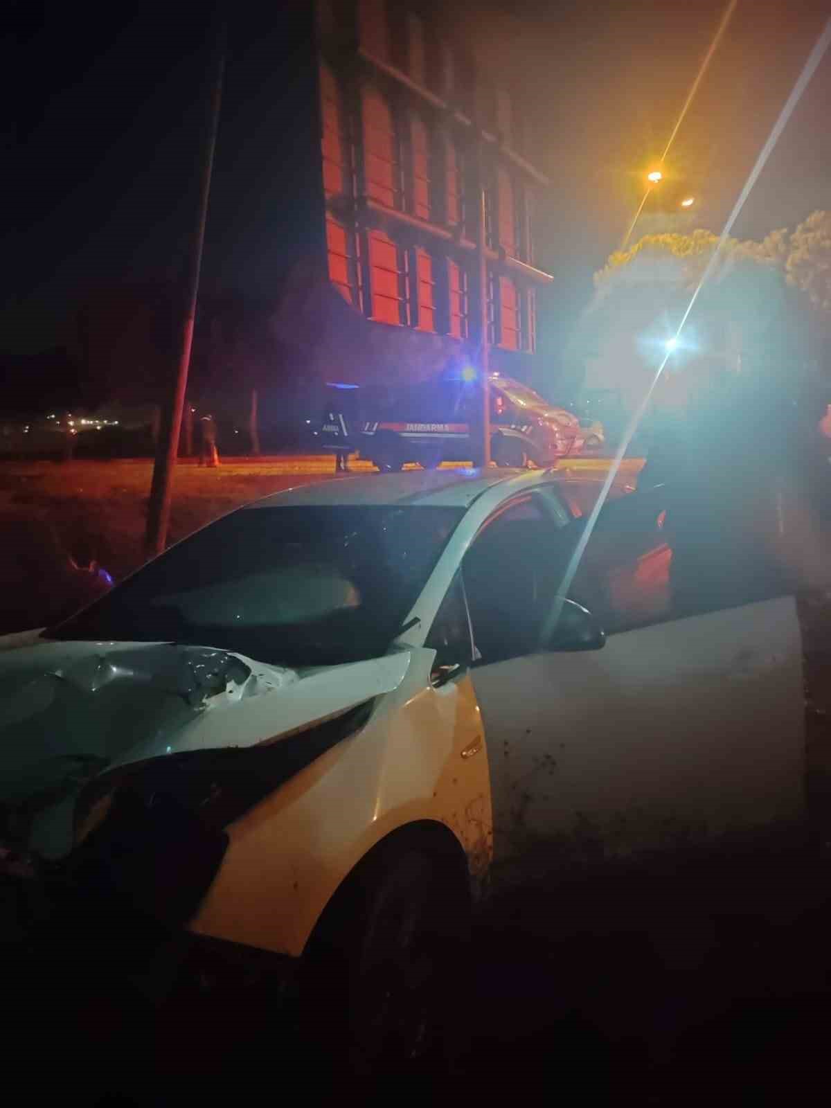 susurlukta trafik kazasi 1 yarali 4 gAMKuNtU