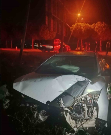 susurlukta-trafik-kazasi-1-yarali-yxRVOits.jpg