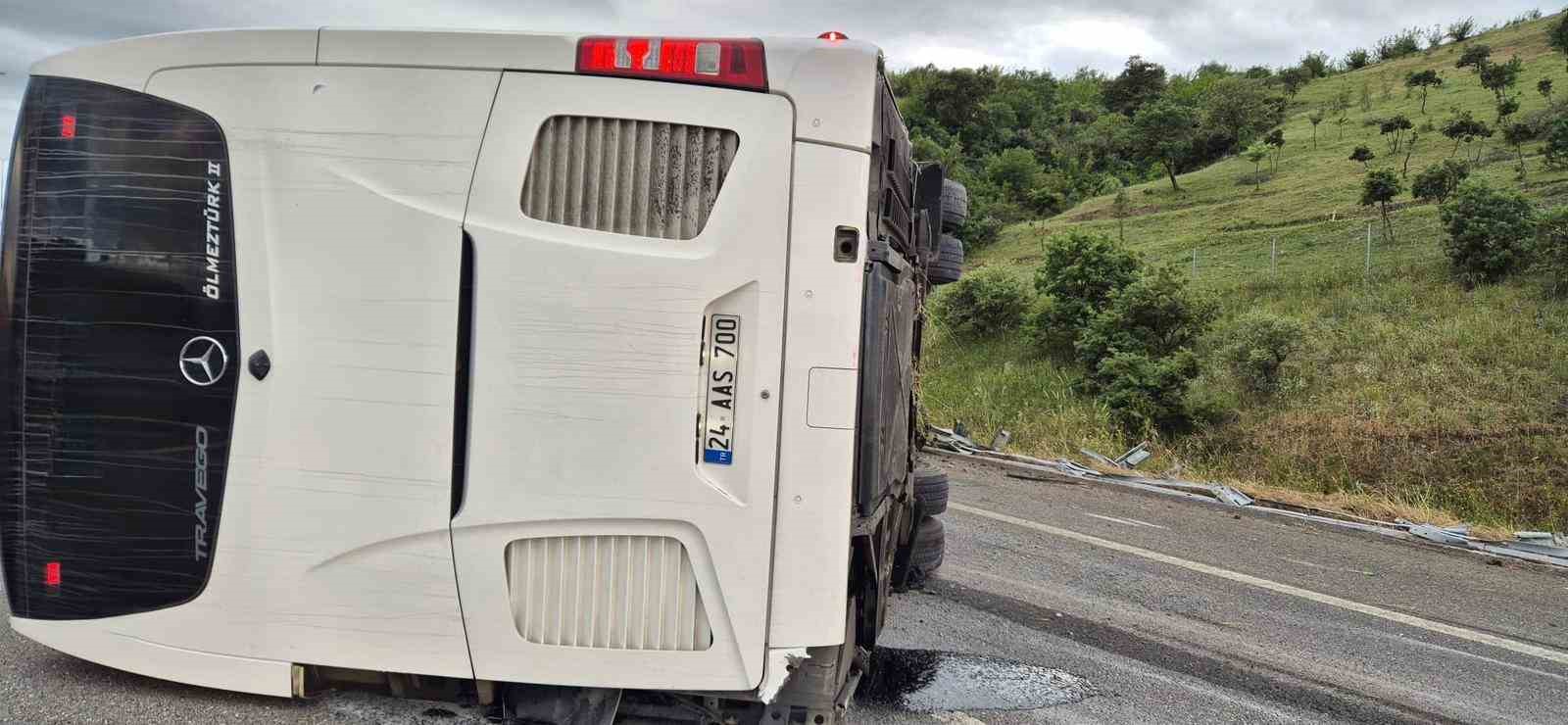 susurlukta yolcu otobusu devrildi 25 yarali 1 uisa1S4n