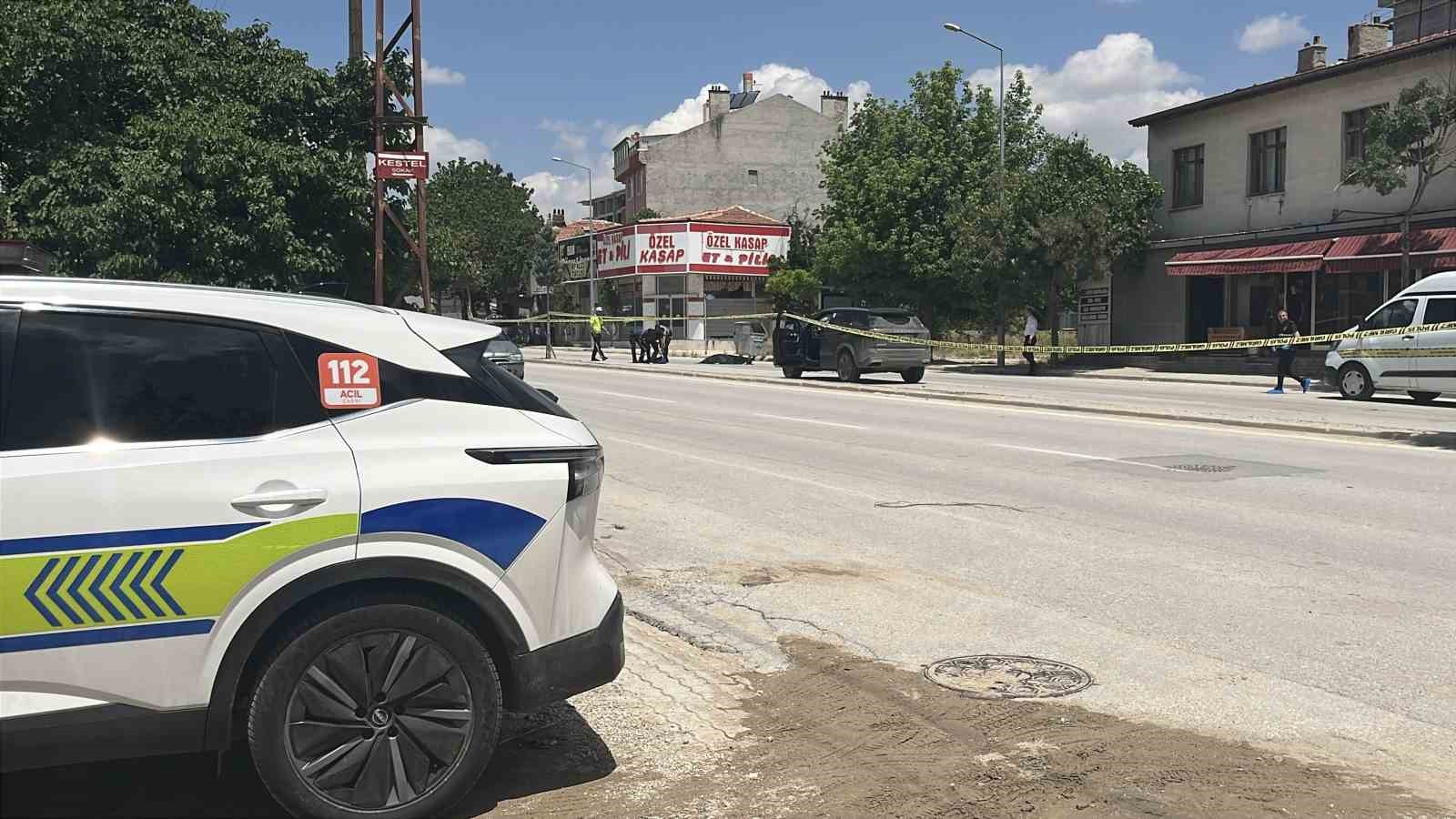 SUV aracın çarptığı yaya hayatını kaybetti 8 suv aracin carptigi yaya hayatini kaybetti 4 kefKwNX9