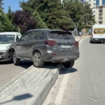 suv-ile-hafif-ticari-arac-carpisti-baba-ve-2-yasindaki-oglu-yaralandi-2MiqVMJE.jpg