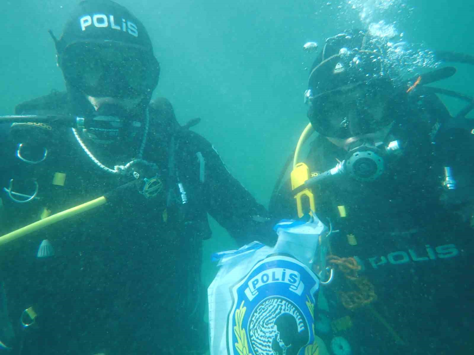 suyun altini ustune getiriyor can kurtarmak icin saniyelerle yarisiyorlar 17 ebJq7c5t
