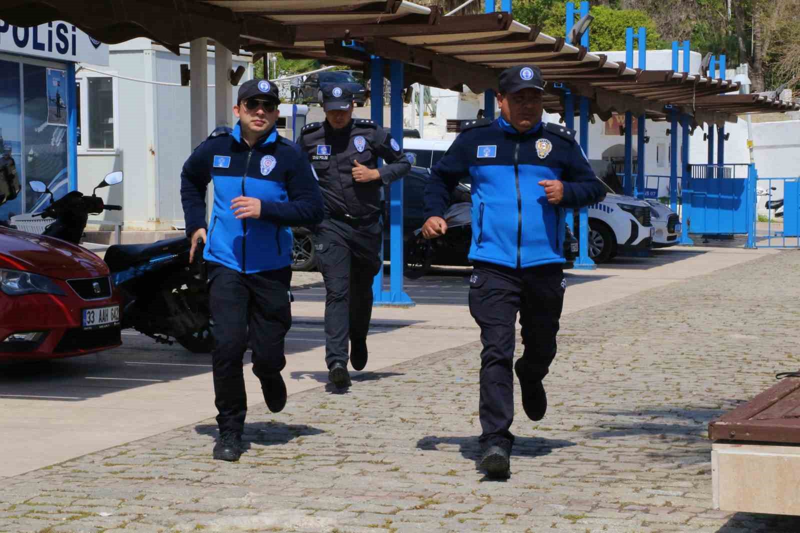 suyun altini ustune getiriyor can kurtarmak icin saniyelerle yarisiyorlar 4 lf6fzFkS