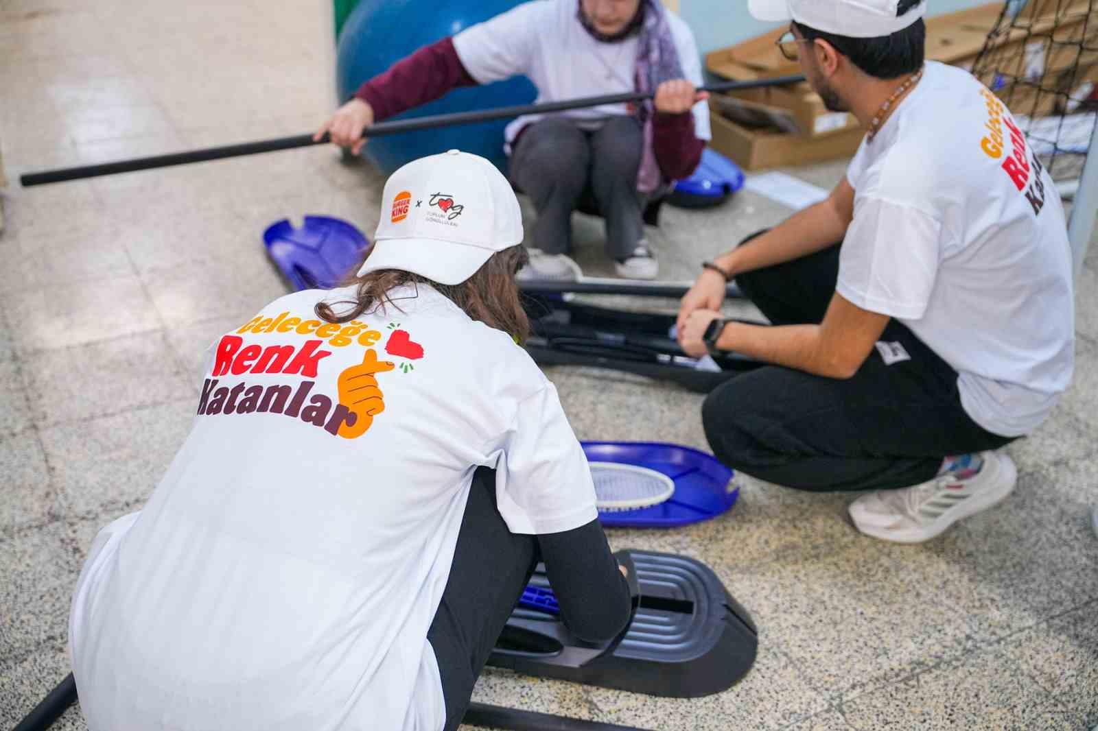 tab gida ve toplum gonulluleri vakfindan gelecege renk katanlar projesi 4 mOzcewCZ