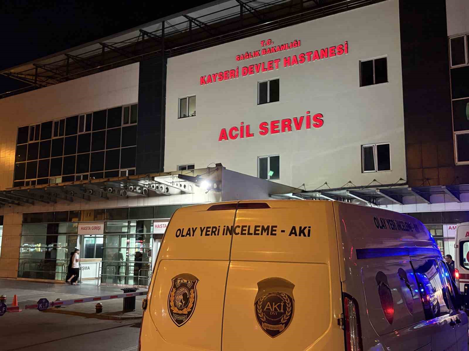 tabancayla yaraladiklari sahsi hastaneye birakip kactilar 1 yarali 5 V2SsBGU9