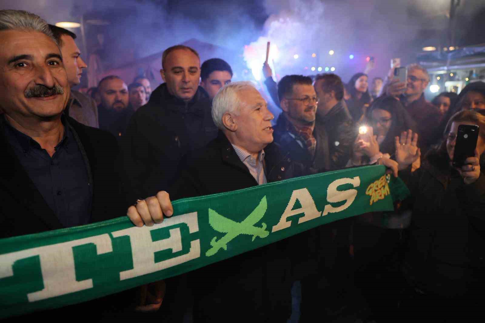 Tahanlı Pide ve çaylar başkan Bozbey’den 4 tahanli pide ve caylar baskan bozbeyden 0 LmiLlQ7d
