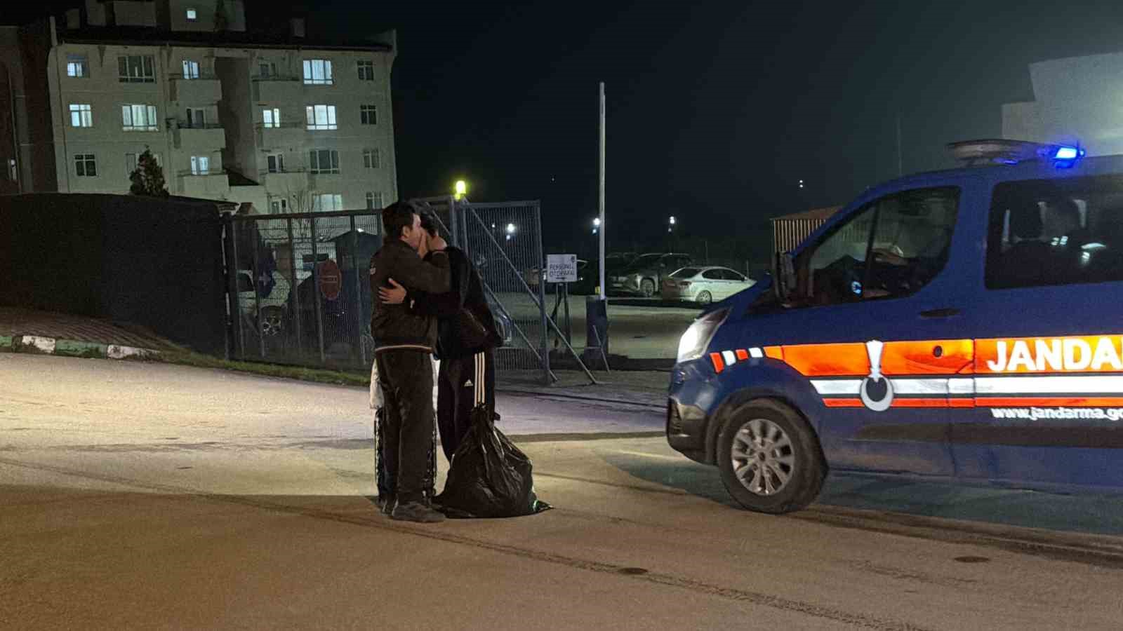 tahliyeleri beyaz guvercinle karsiladilar 8 ZalyGdfk