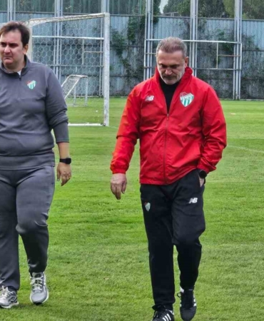 tahsin-tam-cok-daha-guclu-bir-futbol-ortaya-koyacagiz-SUDUc4Wx.jpg