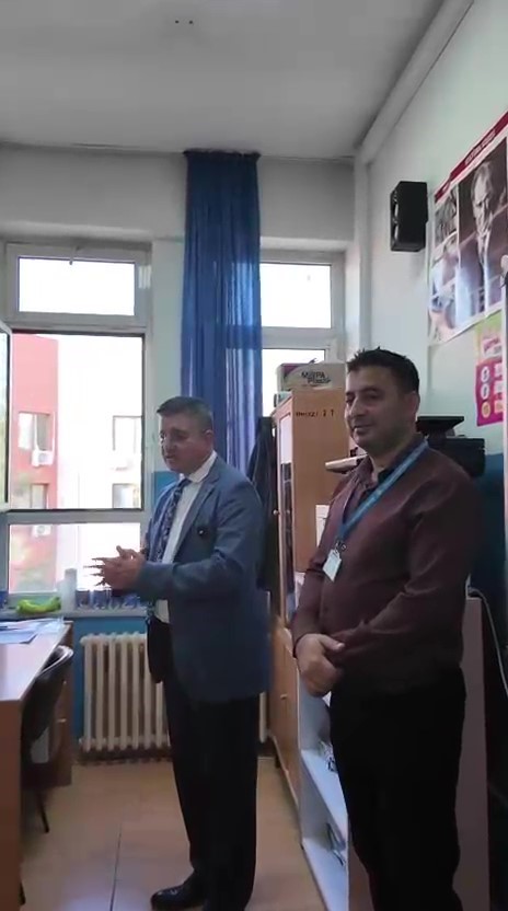 Takdir toplayan davranış: Hediye kabul etmeyen öğretmenlerinin adına tekerlekli sandalye desteğinde bulundular 6 takdir toplayan davranis hediye kabul etmeyen ogretmenlerinin adina tekerlekli sandalye desteginde bulundular 2 HEj6Ivar