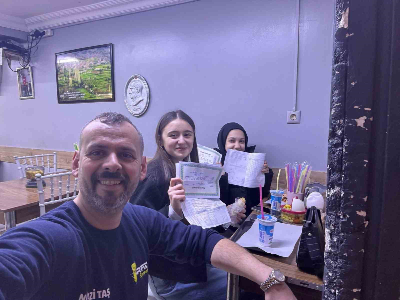 takdir ve tesekkur belgesi getiren donerle dondu 1 sK9KvHQz