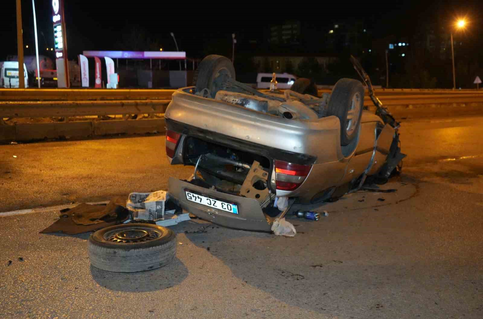 takla atan otomobil hurdaya dondu 2 yarali 4 nSyecJ53