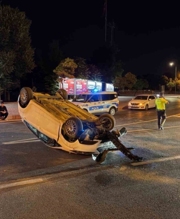 takla-atan-otomobil-surucusu-olay-yerinden-kacti-t7G8B4Gt.jpg