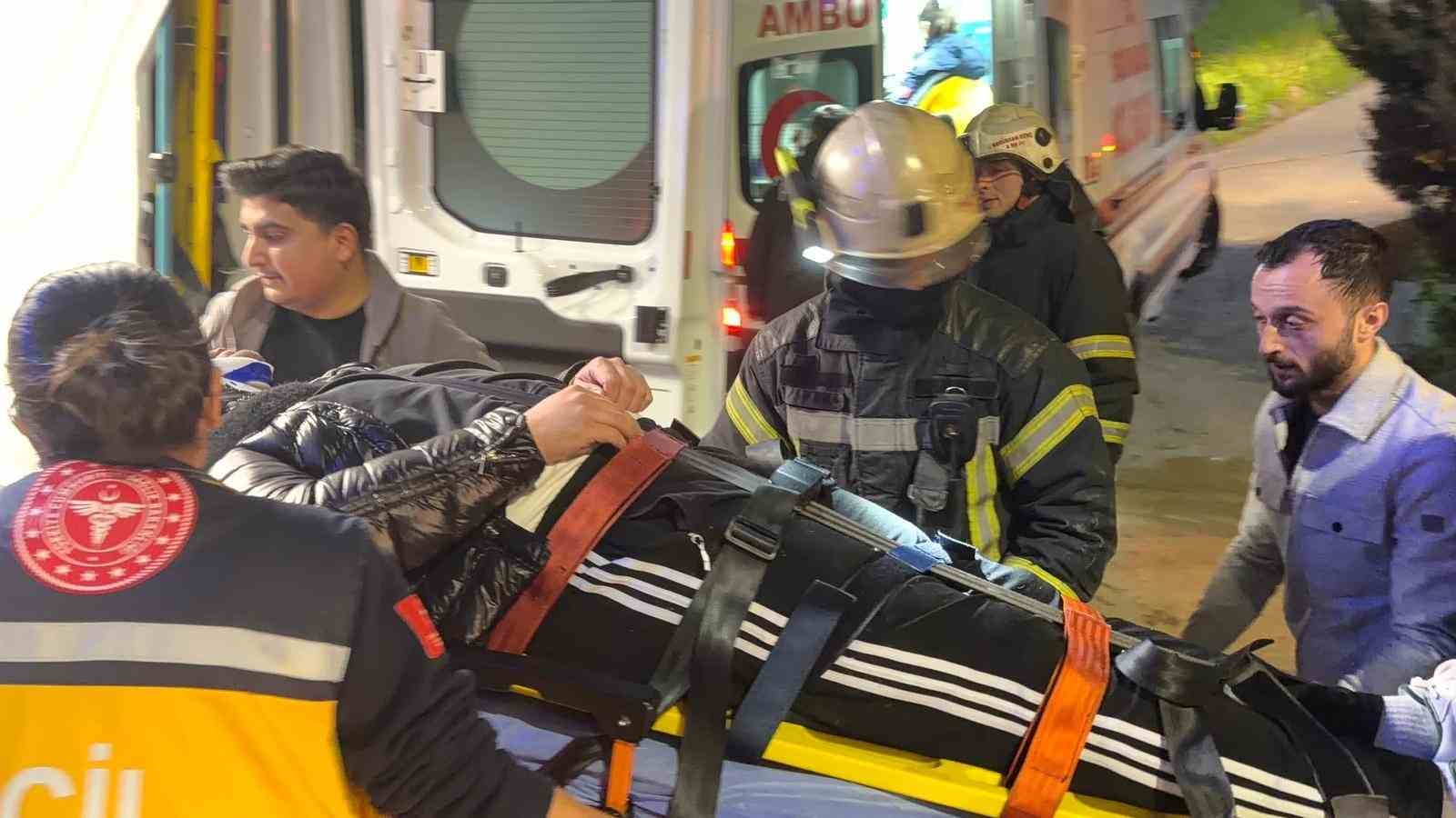 Takla atan otomobilde 2 kişi yaralandı, diğer sürücü kaçtı 5 takla atan otomobilde 2 kisi yaralandi diger surucu kacti 1 XAbDnnfR