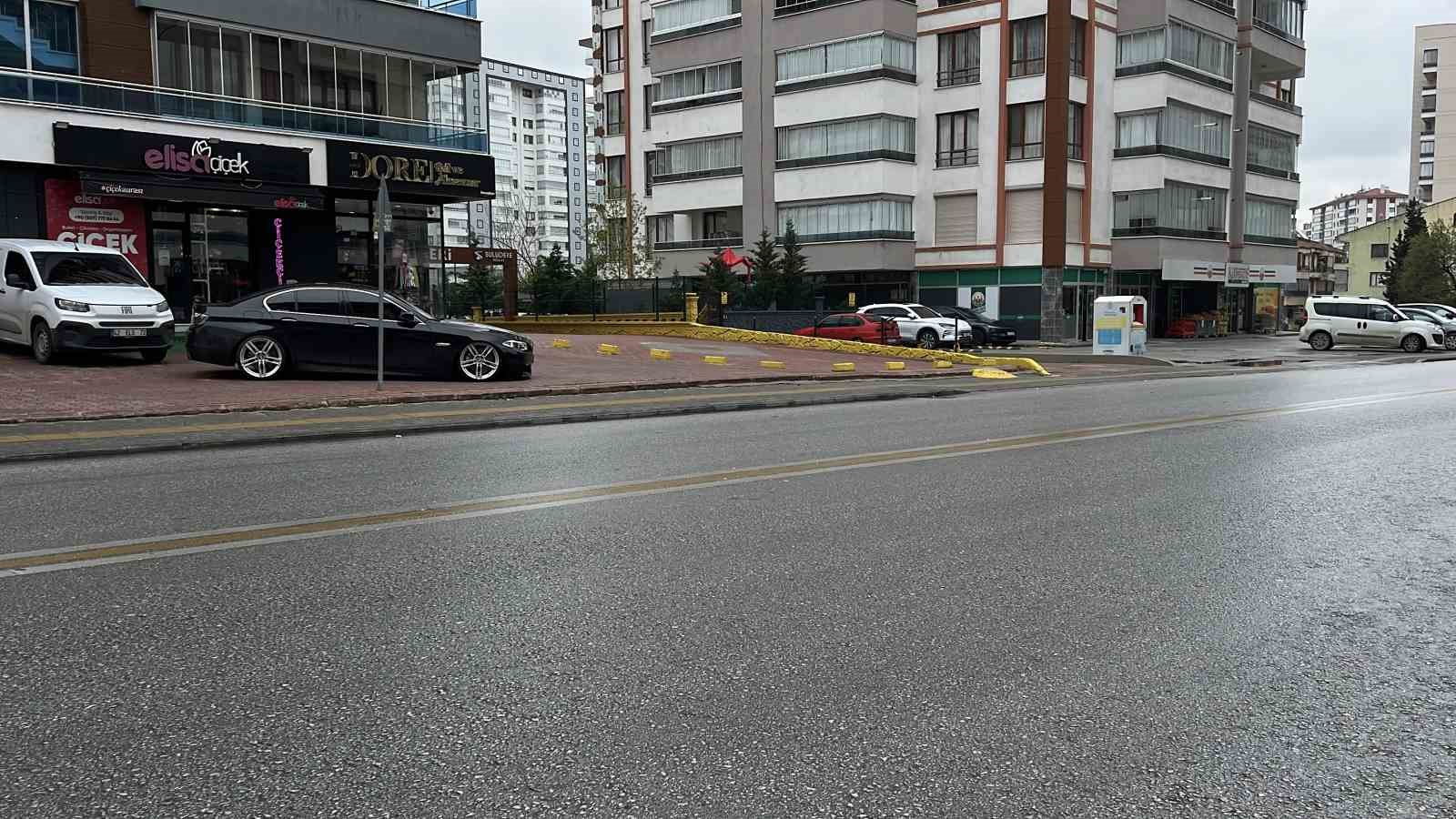 taksi bisikletle carpisti 1 yarali 3 wmP12U2y