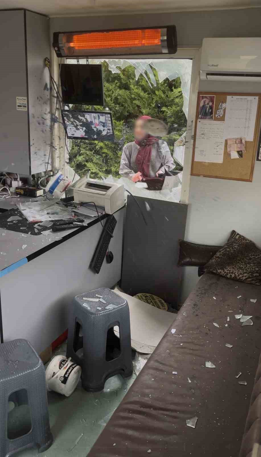 taksi duraginda dehset anlari guvenlik kamerasi goruntuleri ortaya 8 bkPvFEVc