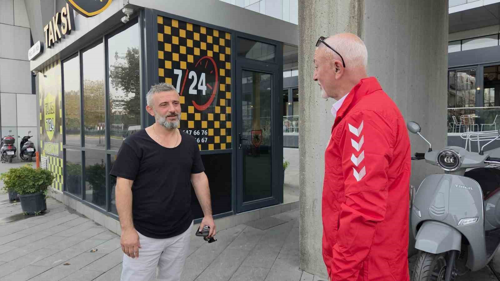 taksi soforu 6 kisinin canini ustaca manevrayla kurtardi o anlar kamerada 3 eBMrAeyg