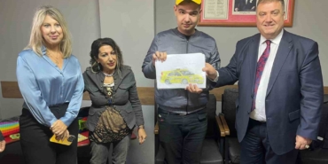 taksi-tutkunu-halile-baskan-ozkandan-ozel-surpriz-A3txePzl.jpg