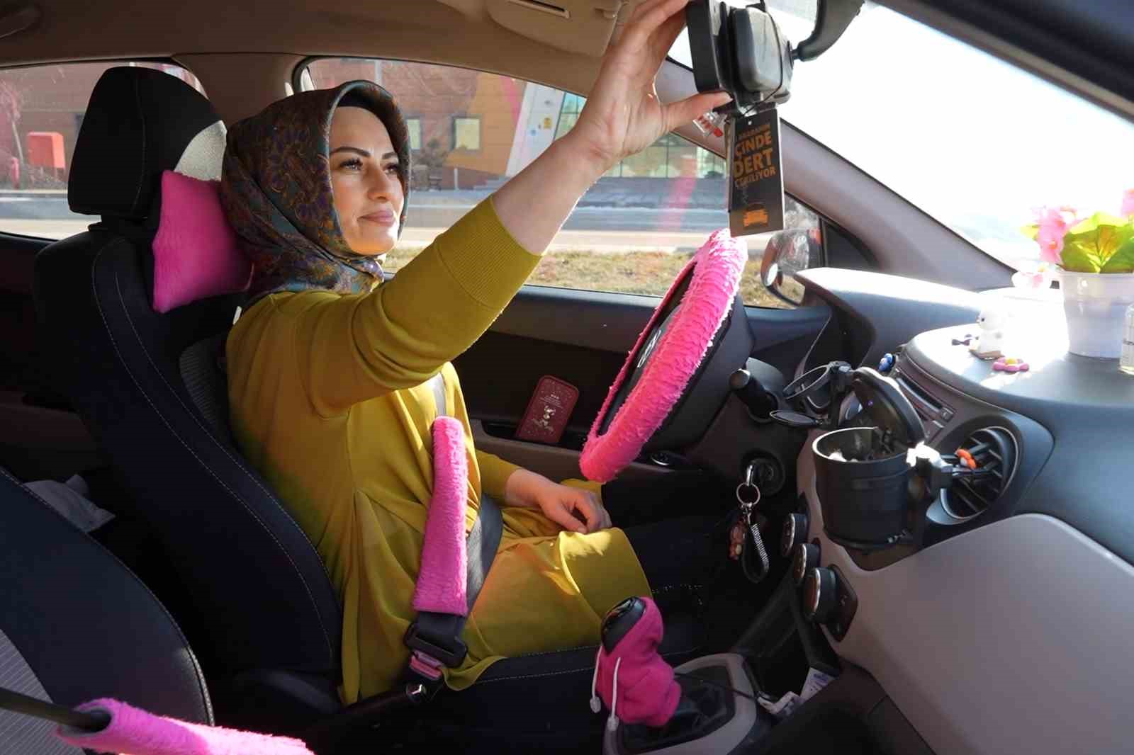 taksici abla kadin yolcular icin direksiyon basinda 4 JDQyfY54