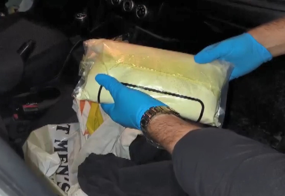 takside 100 kilo uyusturucu uretilebilecek ham madde ele gecirildi 5 tutuklama 1 JwJ73Nfe