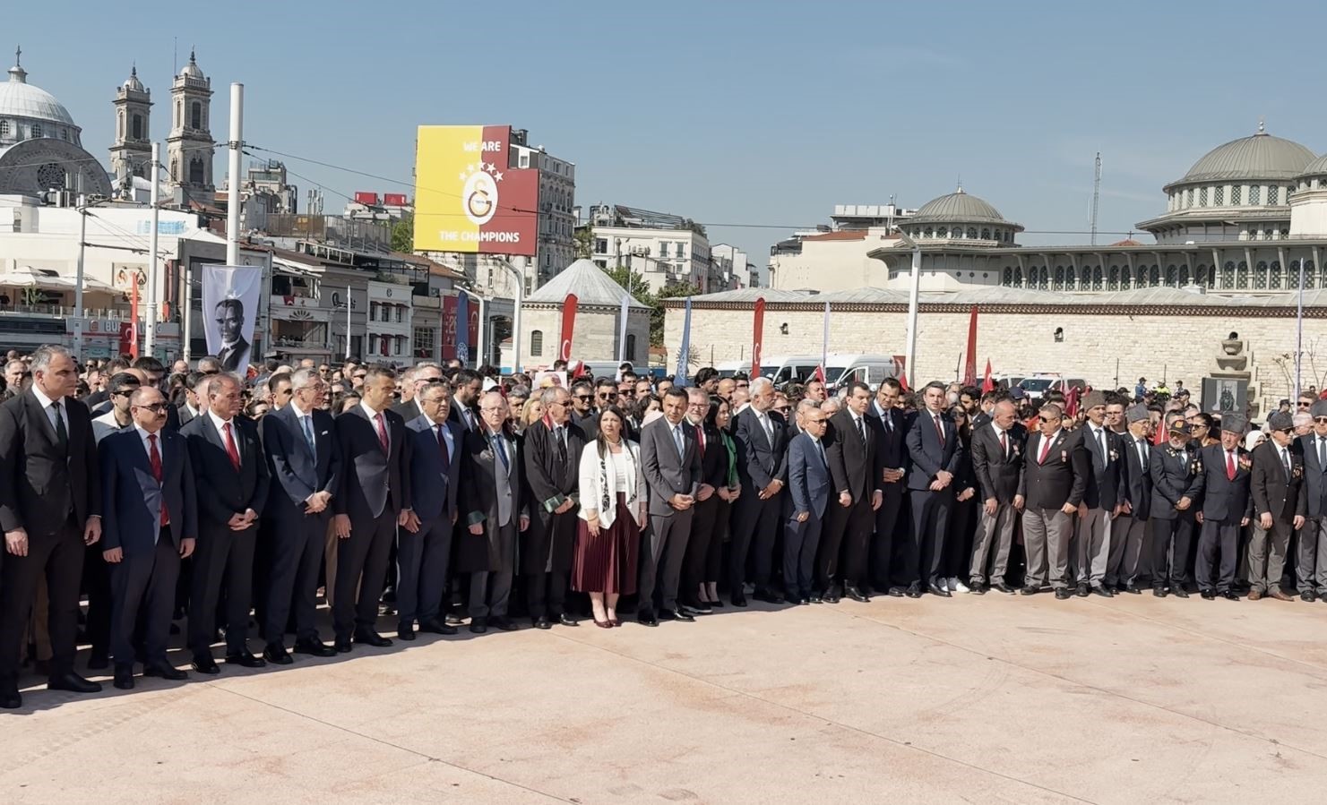 taksim meydaninda 19 mayis toreni duzenlendi 0 WFSwNftZ