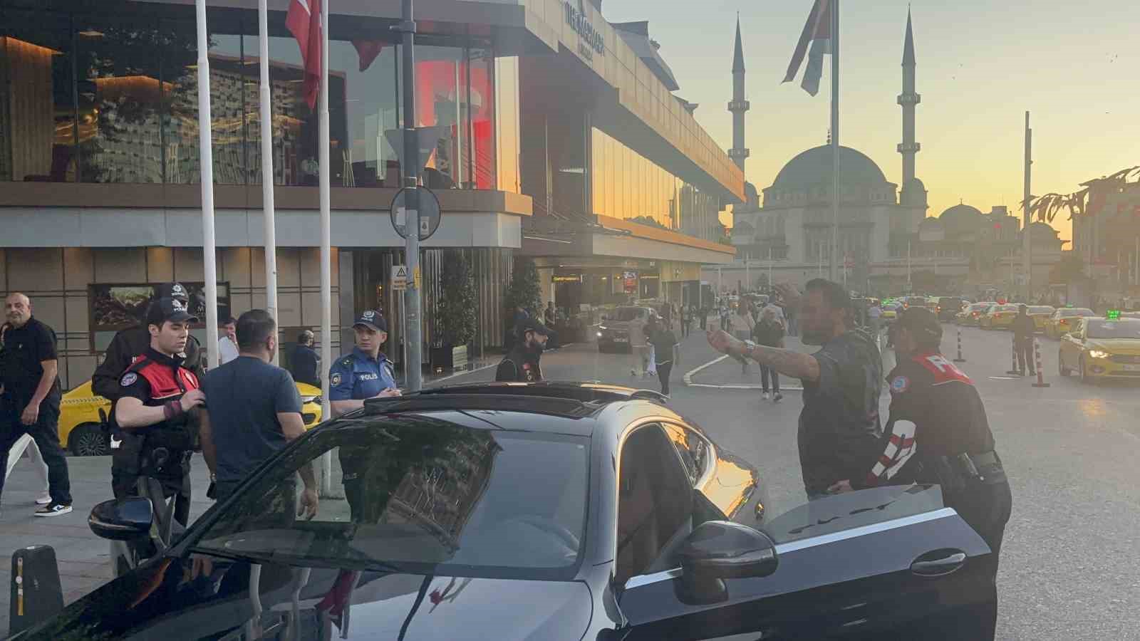 taksimde bayram oncesi polisten siki denetim 1 BuPummZf