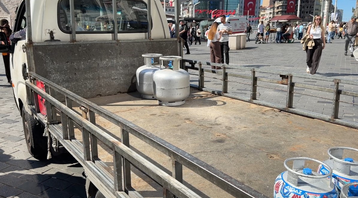 taksimde dogalgaz onarimi uzun surunce esnaf careyi tup kullanarak buldu 1 WZTHzfhn