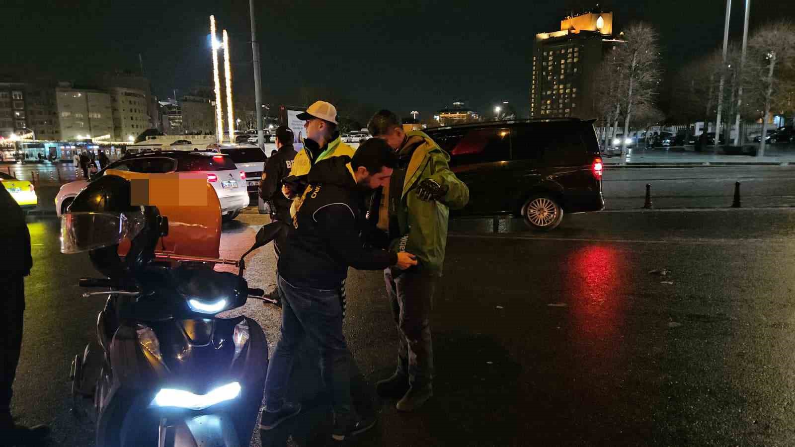taksimde helikopter destekli huzur istanbul uygulamasi 2 Ph9thNvA