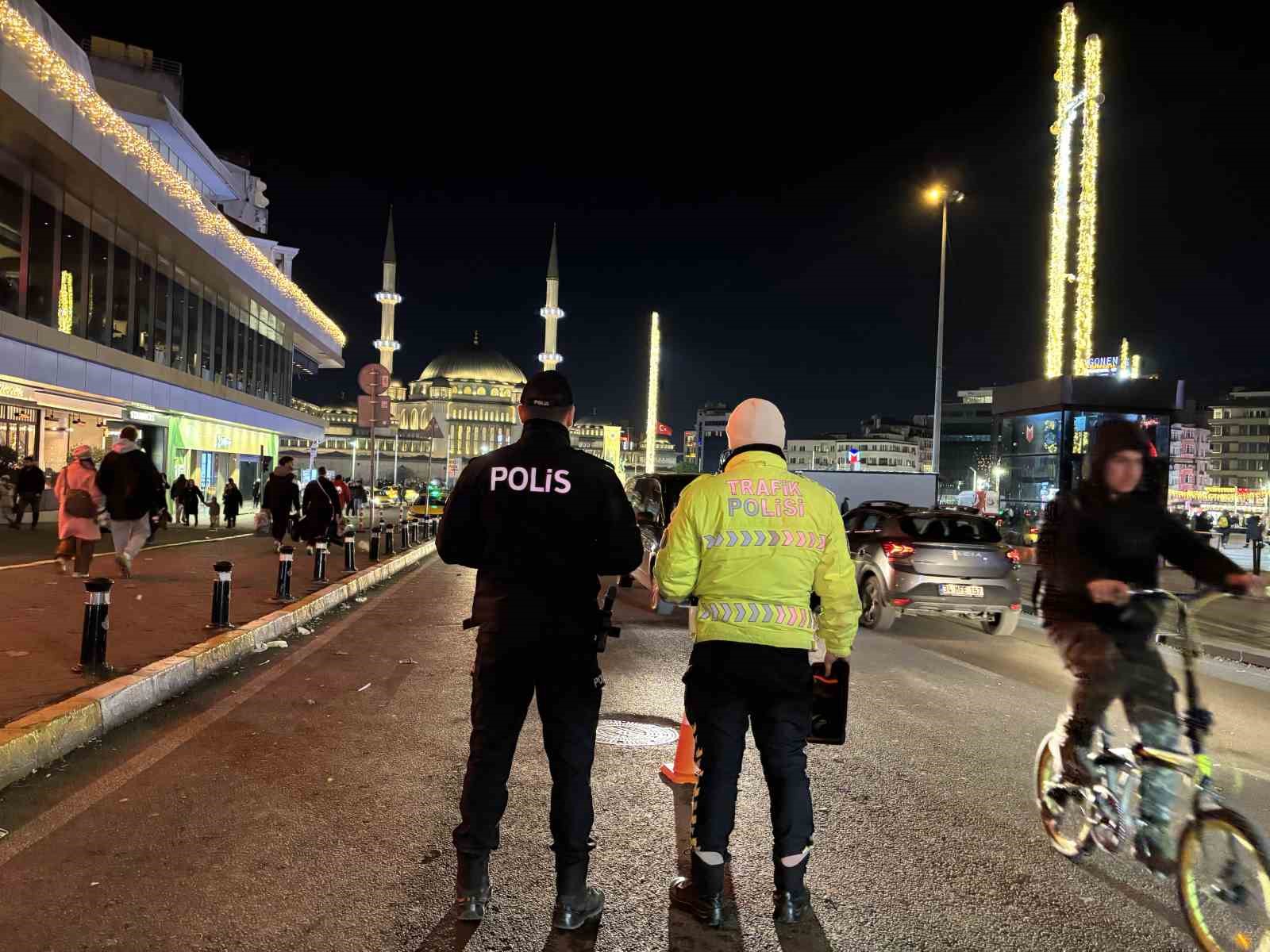 taksimde huzur istanbul uygulamasi 1 WAqIXE5c
