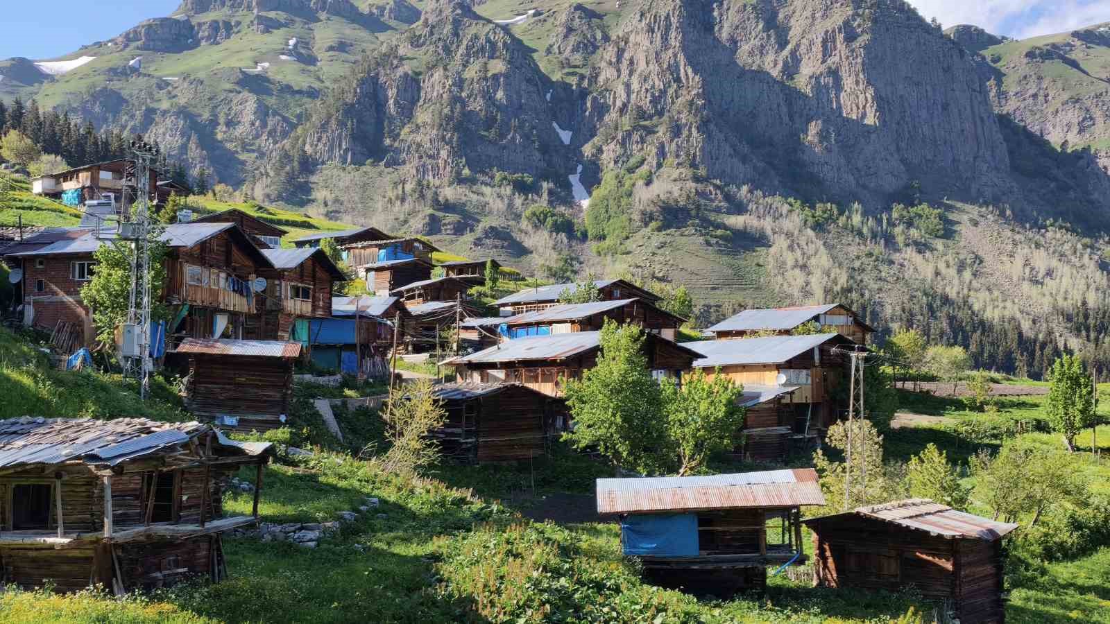 tamami ahsap evlerden olusan koy dogasiyla mest ediyor 6 MITQ4XyV