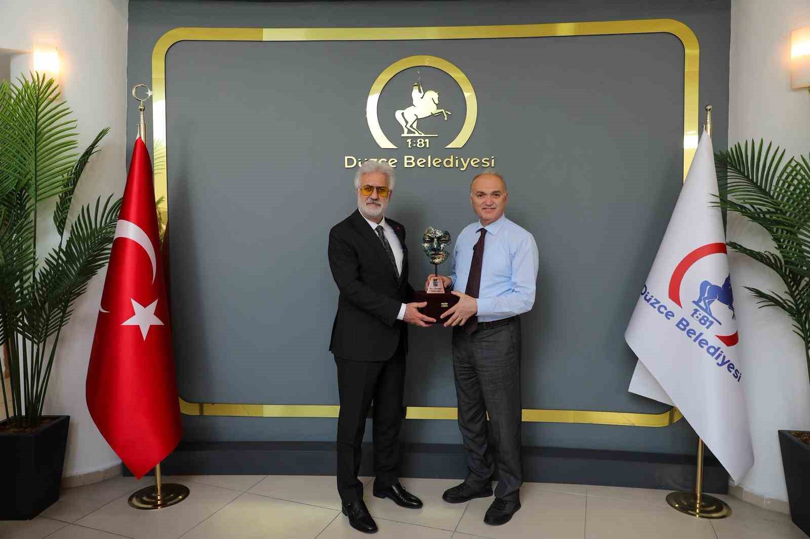 tamer karadagli duzceye hayran kaldi 5 GPQ9Ofaw