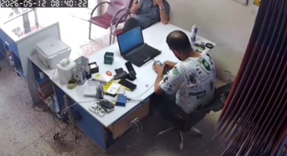 tamir edilen cep telefonunun bataryasi patladi 2 55yesjdT
