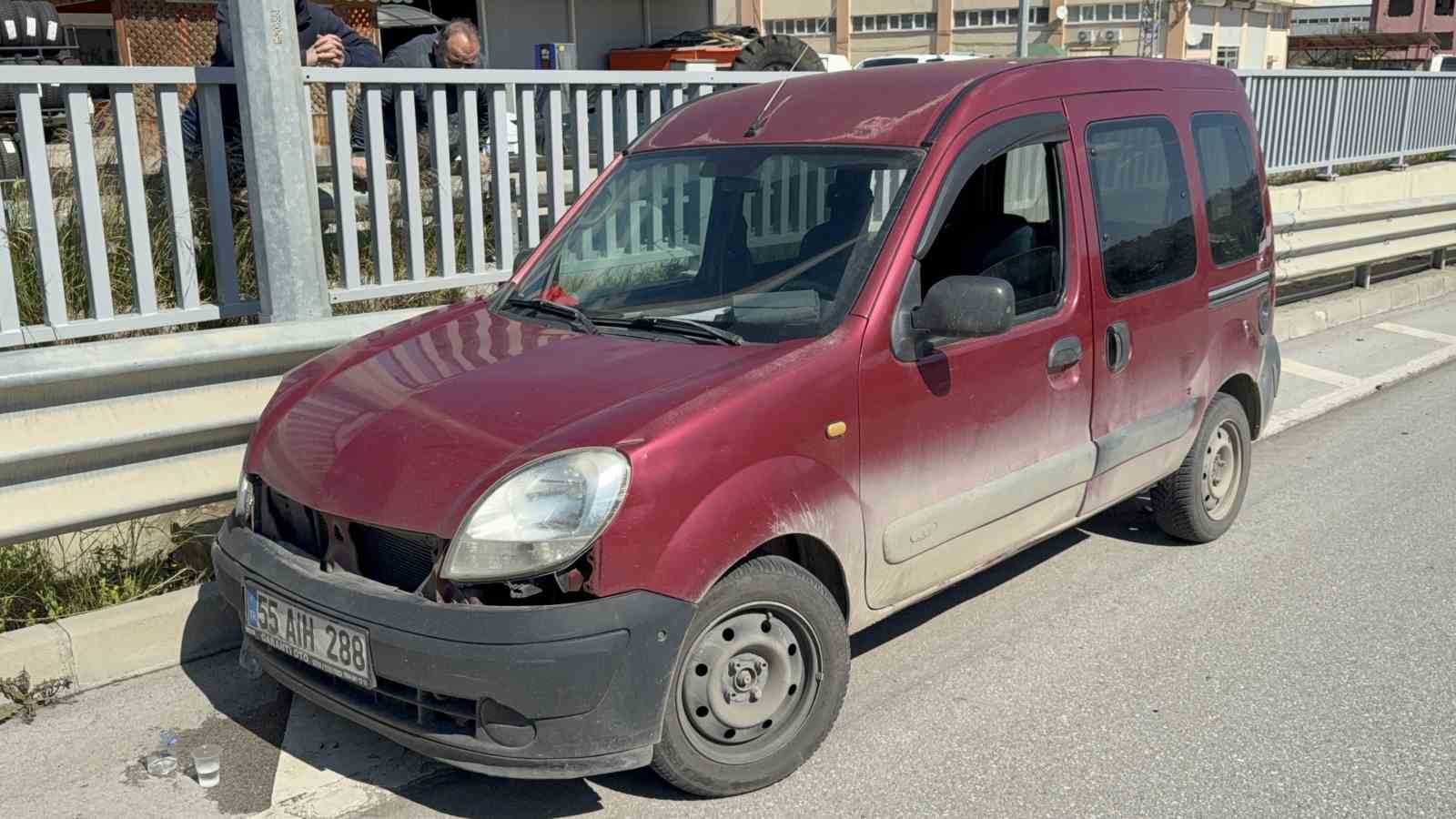 Tamire götürülen araç kaza yaptı: 1 yaralı 7 tamire goturulen arac kaza yapti 1 yarali 3 EZd4rwHU