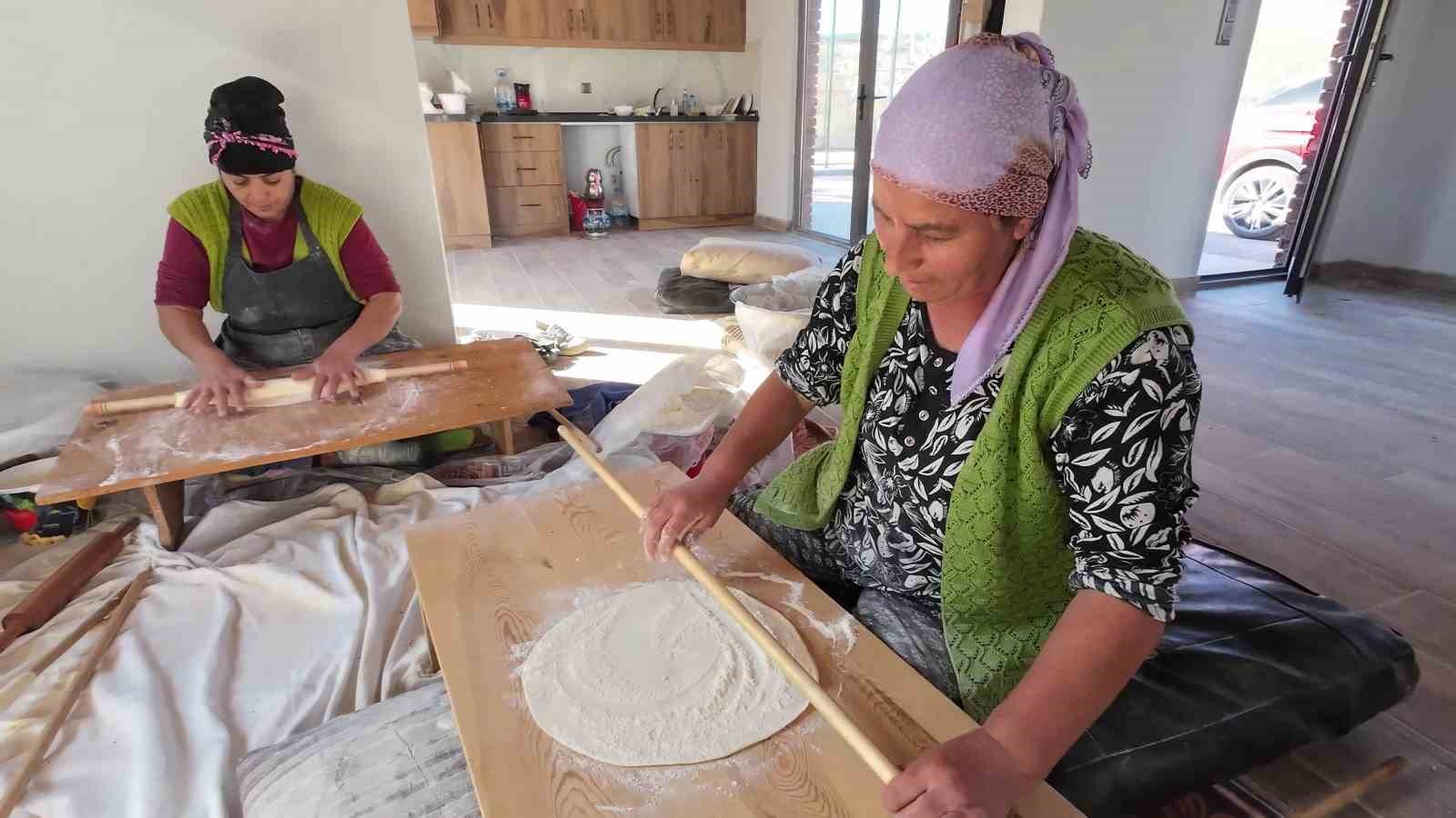 Tandırı olmayan da geliyor, unu olmayan da: Anadolu’daki yardımlaşma kültürü sürüyor 4 tandiri olmayan da geliyor unu olmayan da anadoludaki yardimlasma kulturu suruyor 0 sTfnqtDp