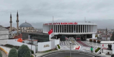 tanju-ozcan-boluda-3-gun-boyunca-tum-eglence-etkinlikleri-iptal-edildi-rX4z9ZMm.jpg