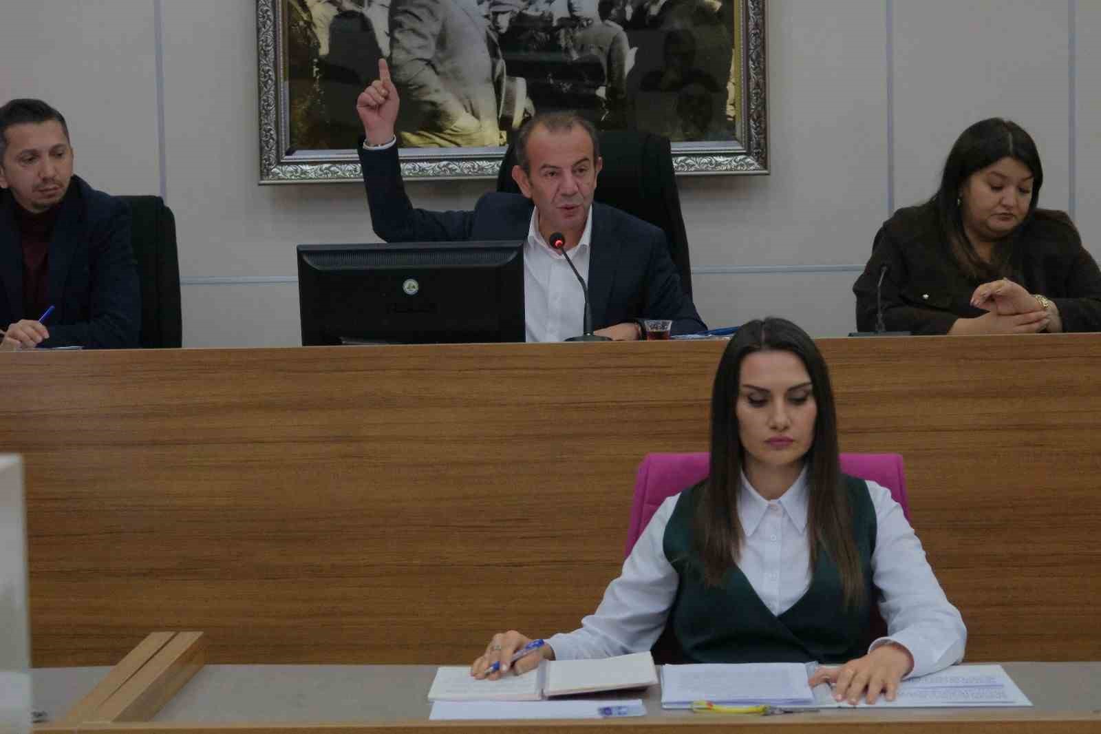 Tanju Özcan’dan Faruk Özlü’ye: "O giderken biz o yoldan dönüyorduk" 6 tanju ozcandan faruk ozluye o giderken biz o yoldan donuyorduk 2 ZOmpnvIG