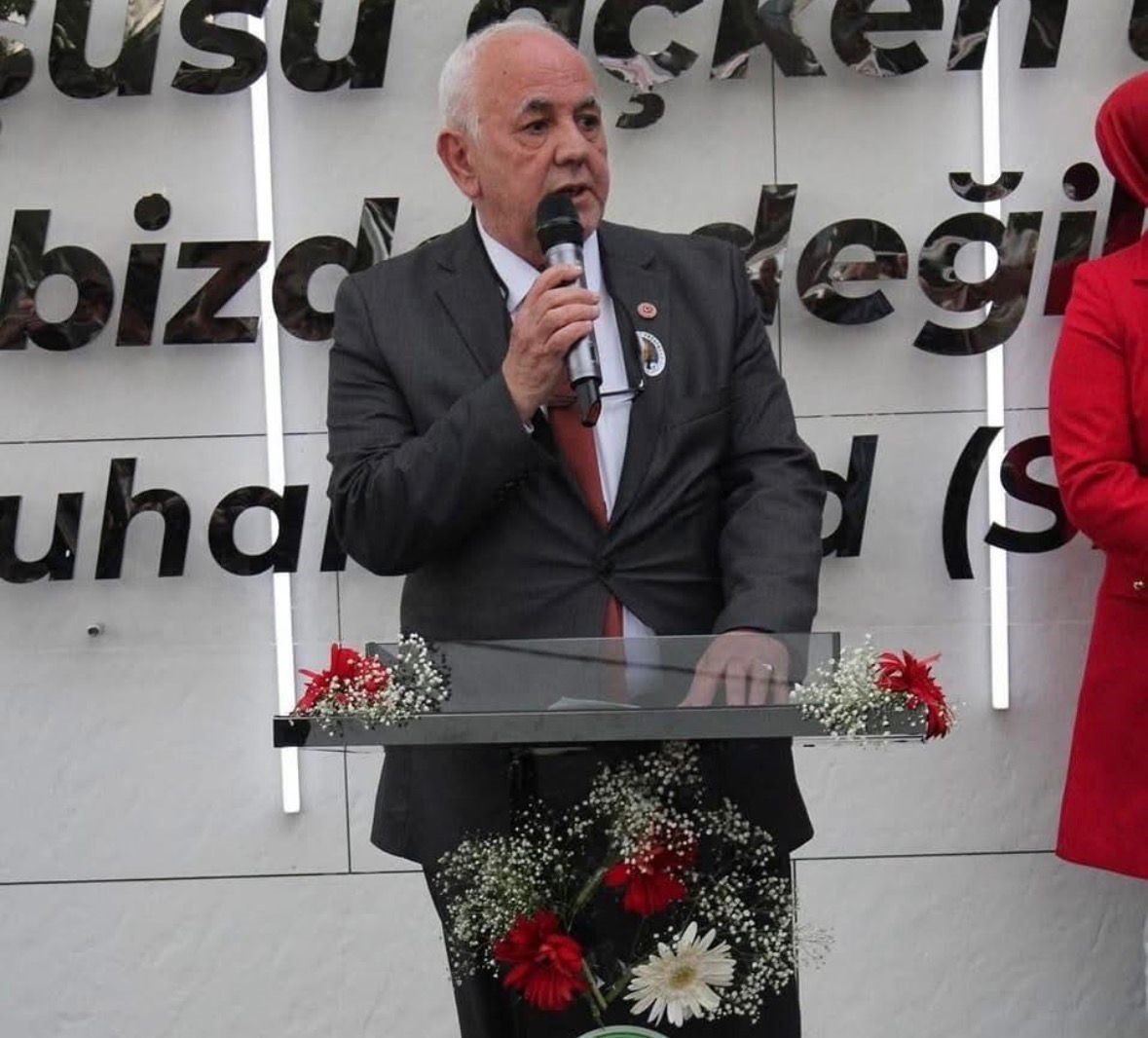 Tanju Özcan’ın hem mağdur hem sanık olduğu şantaj ve tehdit soruşturmasının iddianamesi kabul edildi 5 tanju ozcanin hem magdur hem sanik oldugu santaj ve tehdit sorusturmasinin iddianamesi kabul edildi SOTu1qJz