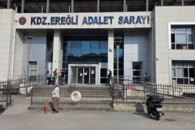 İki sürücünün yol verme kavgası karakolda bitti 2 thumbnail
