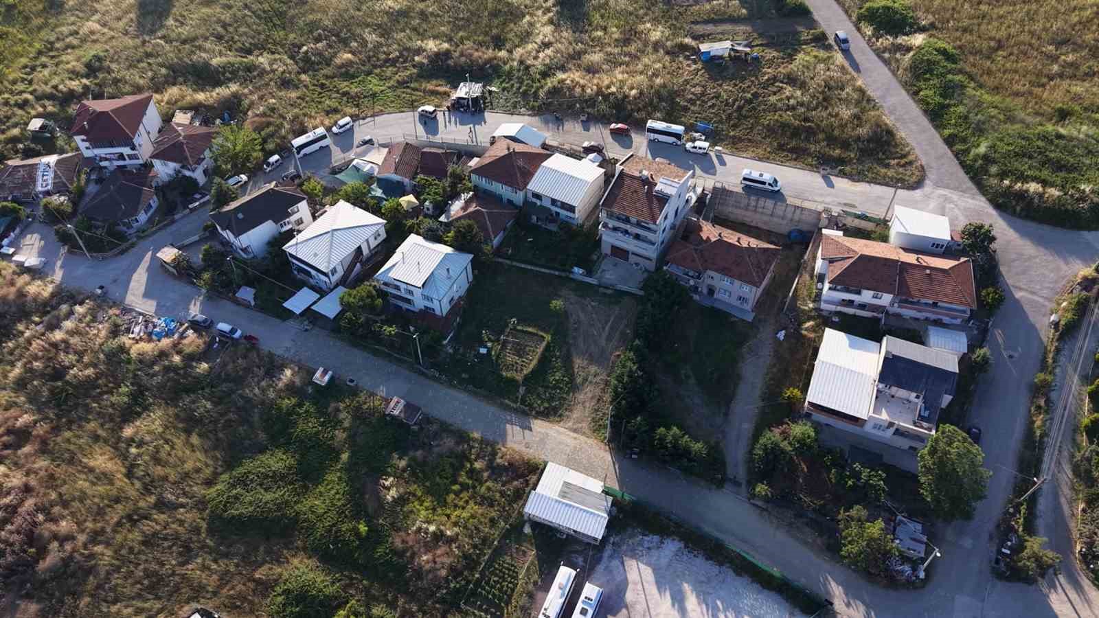 tapulu evlerinde belediyeyi ortak gorunce sok oldular 1 rZ11prFB